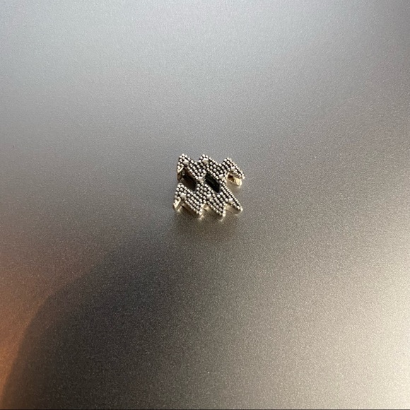 New Sparkling Aquarius Zodiac Charm - Picture 3 of 3